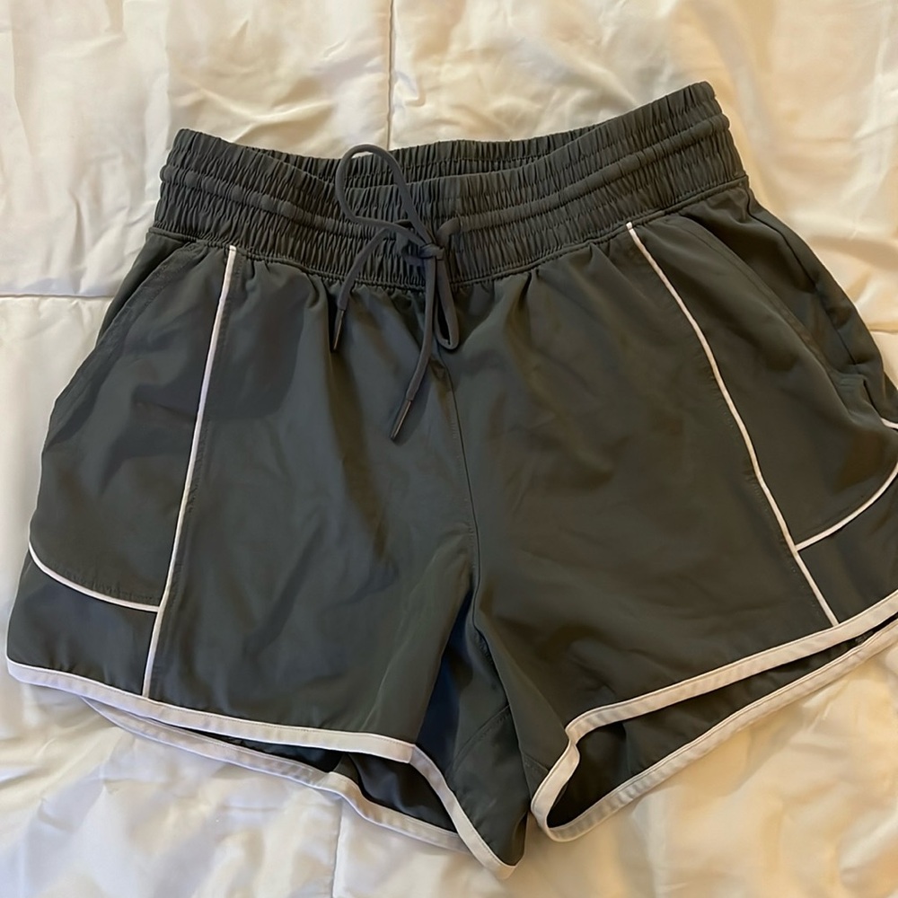 YPB by Abercrombie workout shorts